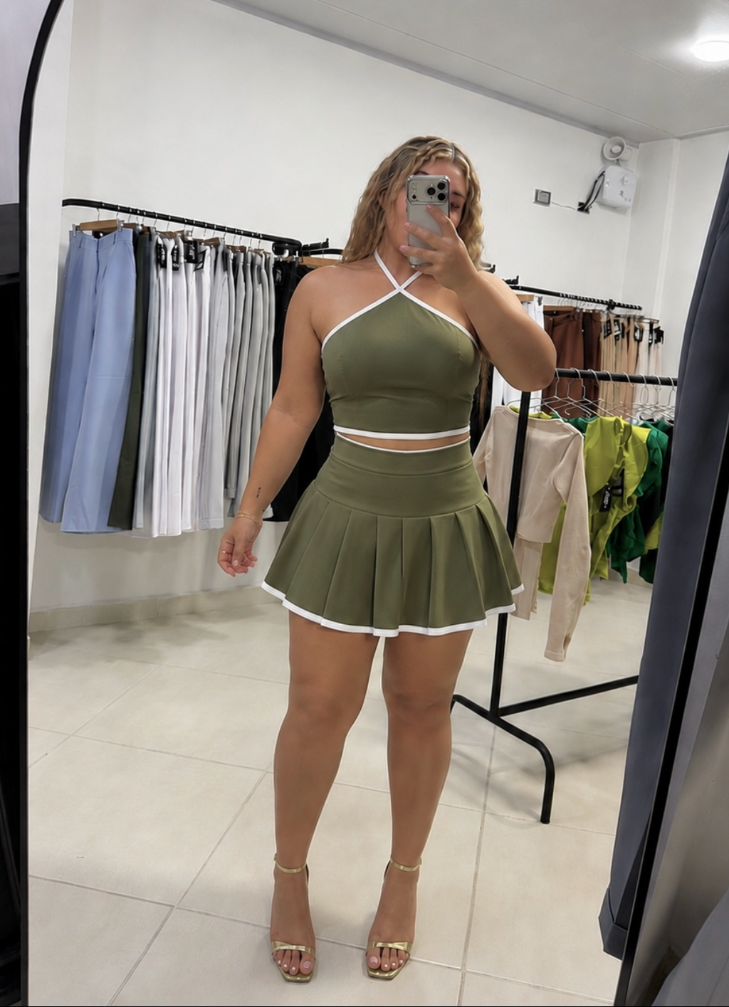 Faldashort de pliegues más top