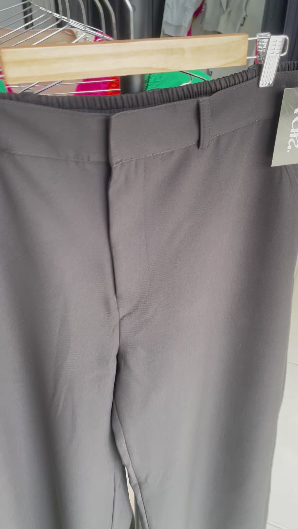 Pantalon con resorte y sin pinzas